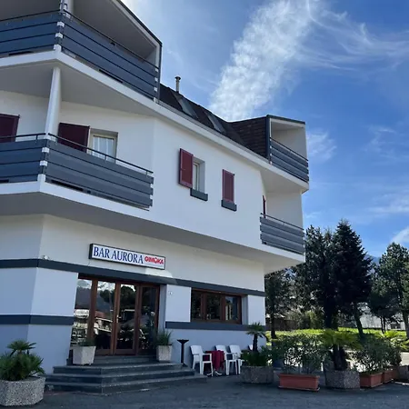酒店 极光酒店 *