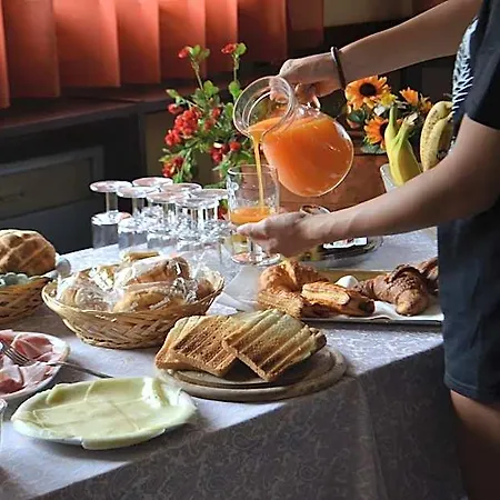 Hotell Aurora Colico