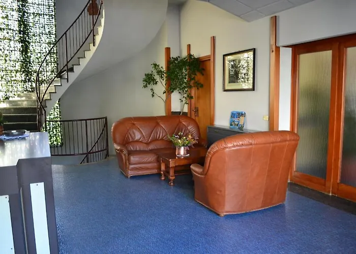 Aurora Ξενοδοχείο *