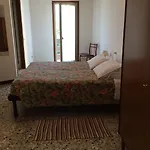 Aurora Hotel *