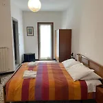 Aurora Hotel *