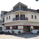 Hotel Aurora *